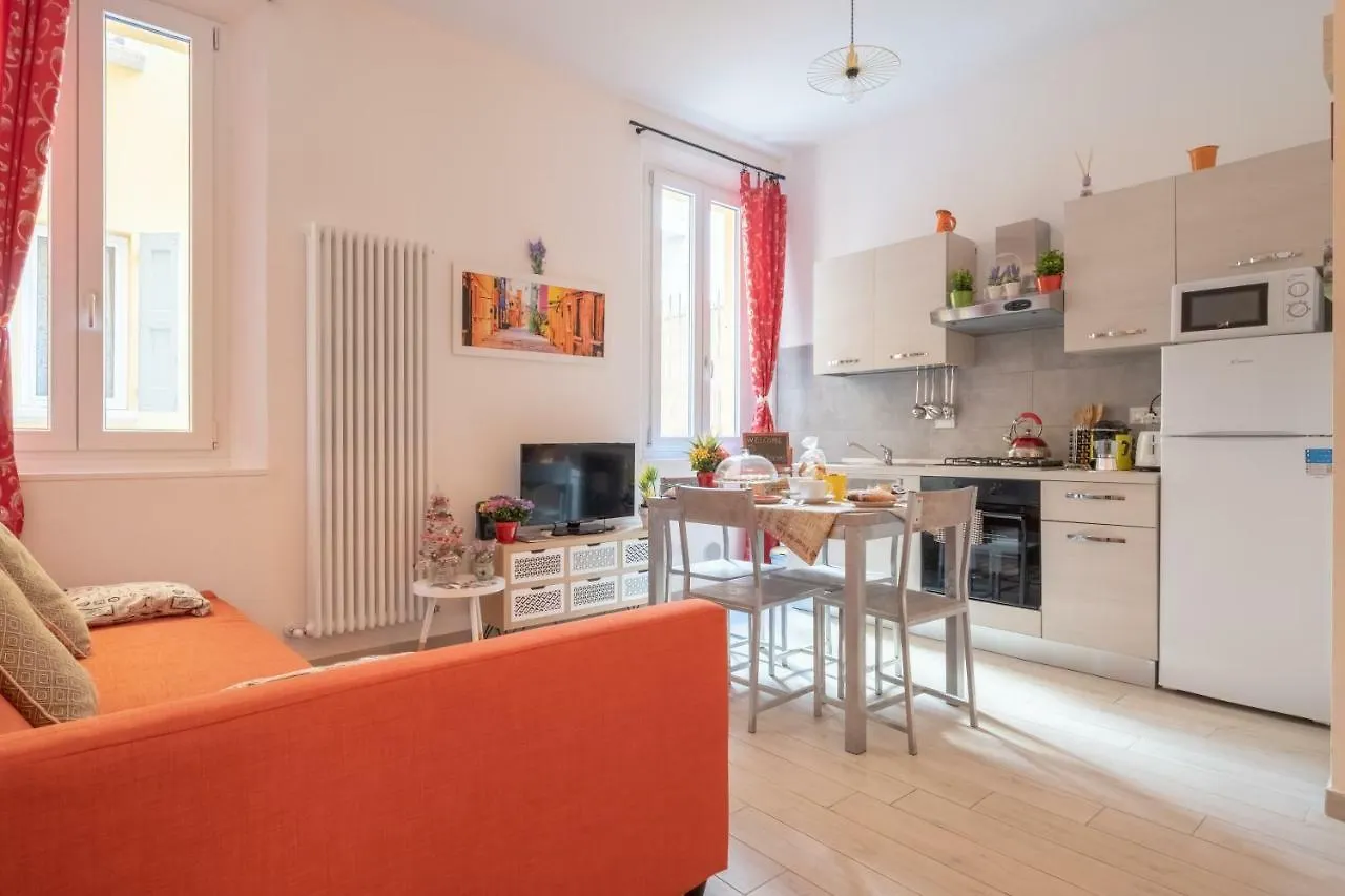 Arpa Apartments Bologna Center Italy
